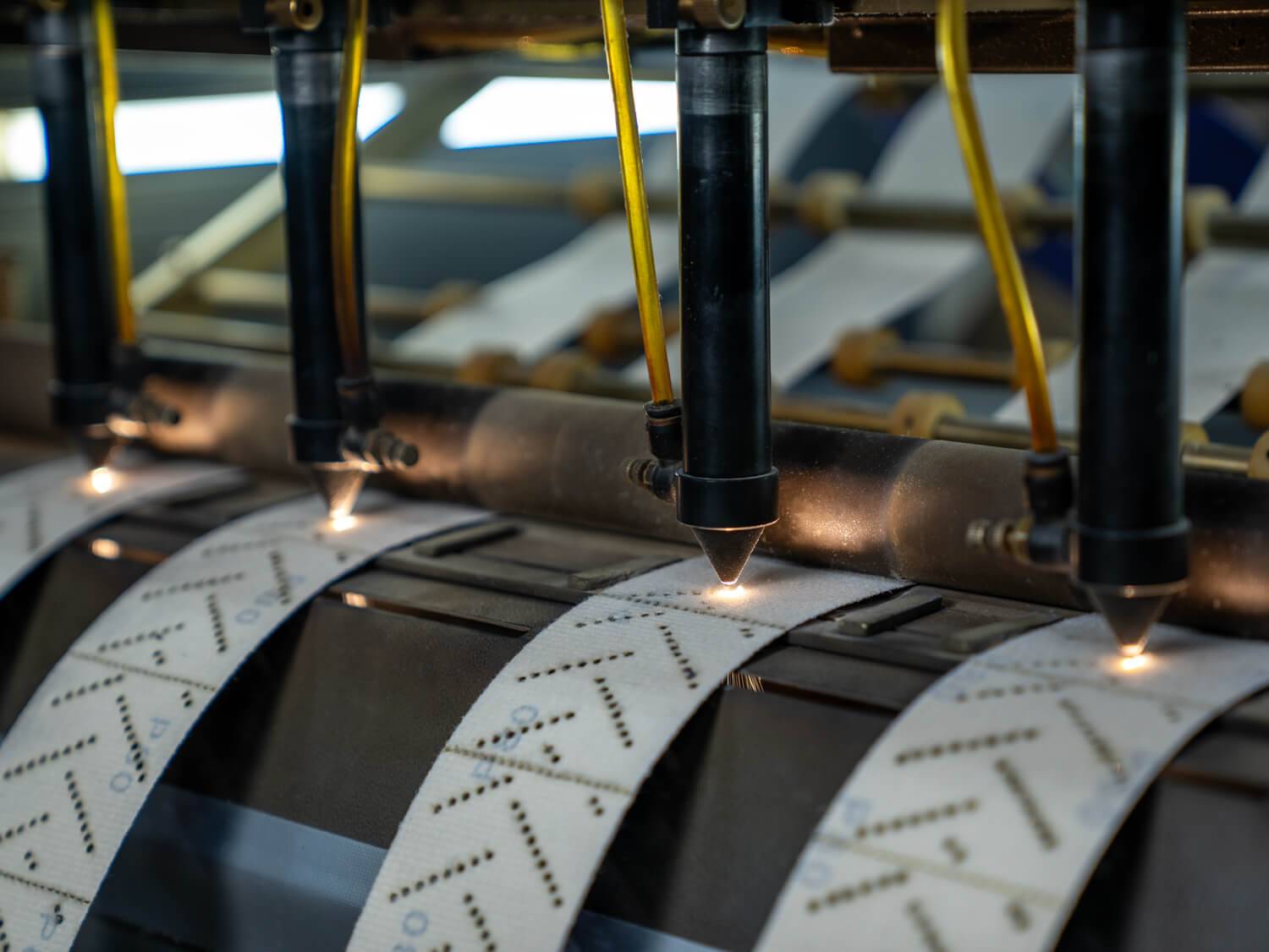 Laser cutting sheets